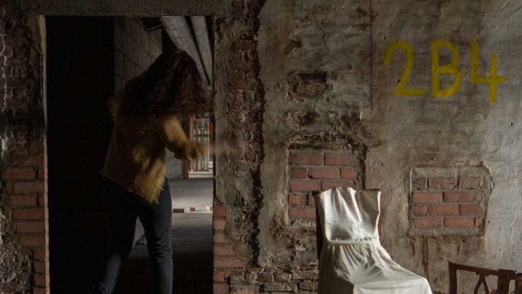 740x740 Les Jours De Mon Abandon.760x428.d37a115a