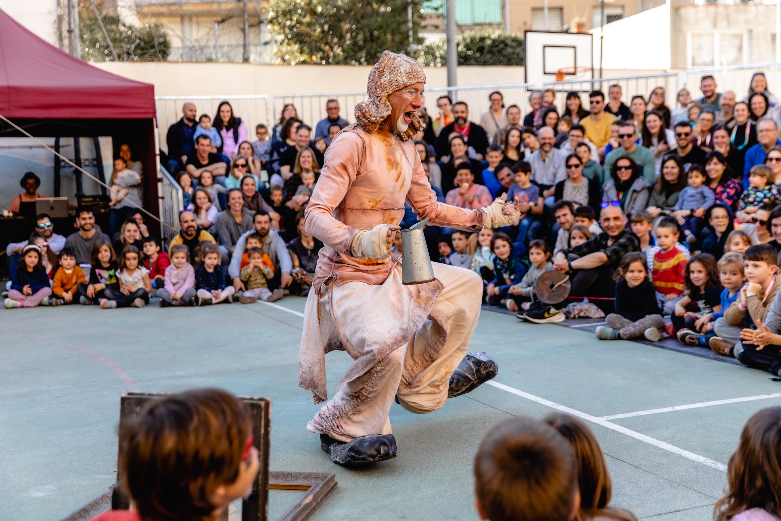 Embolics i forats del teatre de carrer