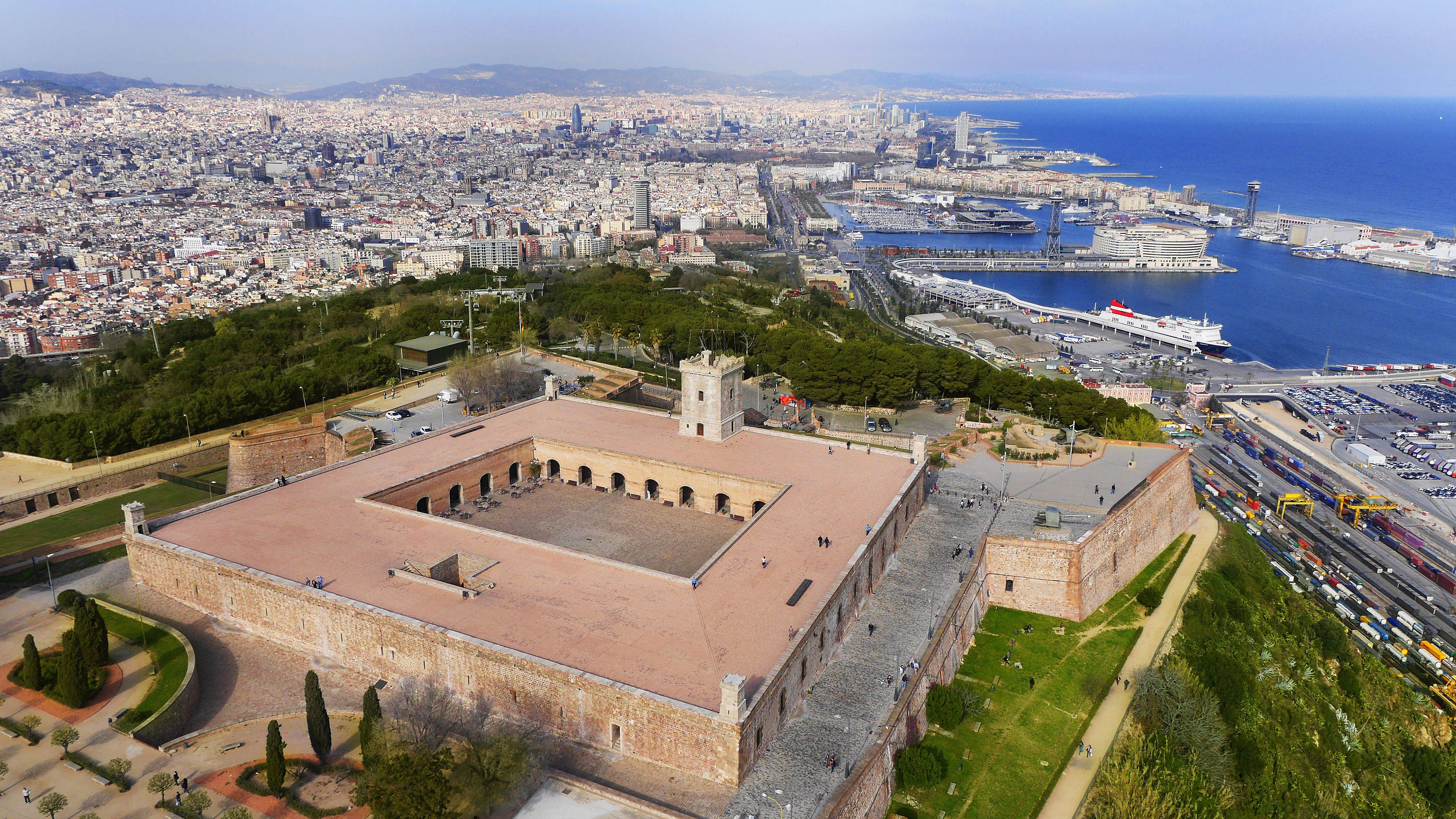 1 2 3 2 10 Dise Vista Panoramica De Barcelona 10 3 14 Hemav 12